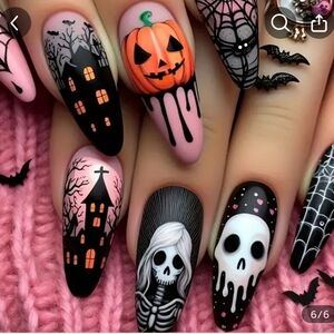 ✨3 FOR $28✨ 🆕️🎃 HALLOWEEN THEMED PRESS-ON NAIL SET - KIT 🎃